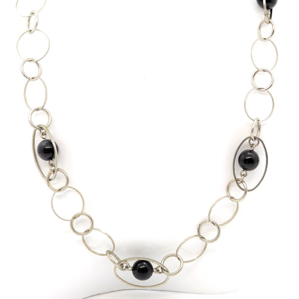 Black Silver Circle Necklace